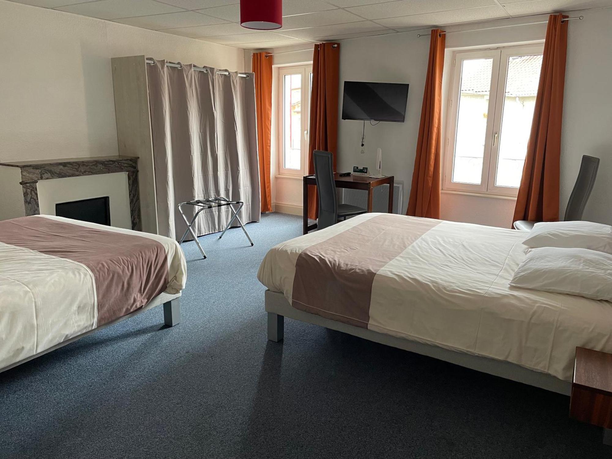 Logis Hotel Restaurant Des Voyageurs Saint-Paulien Экстерьер фото
