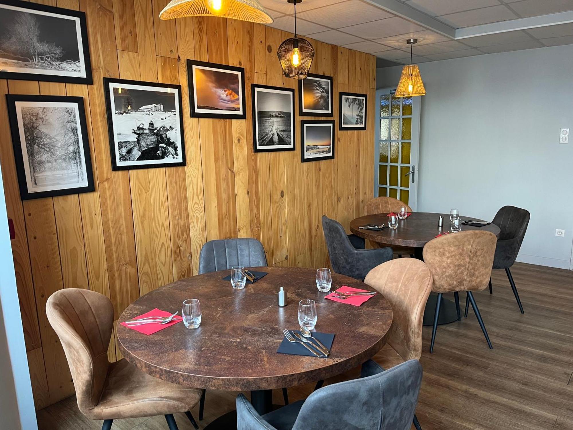 Logis Hotel Restaurant Des Voyageurs Saint-Paulien Экстерьер фото
